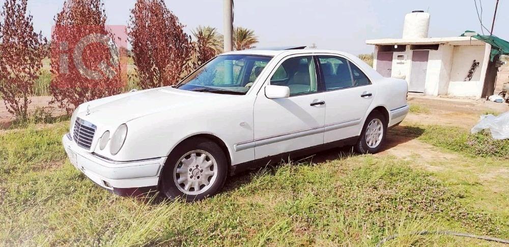 مرسيدس بنز E-Class